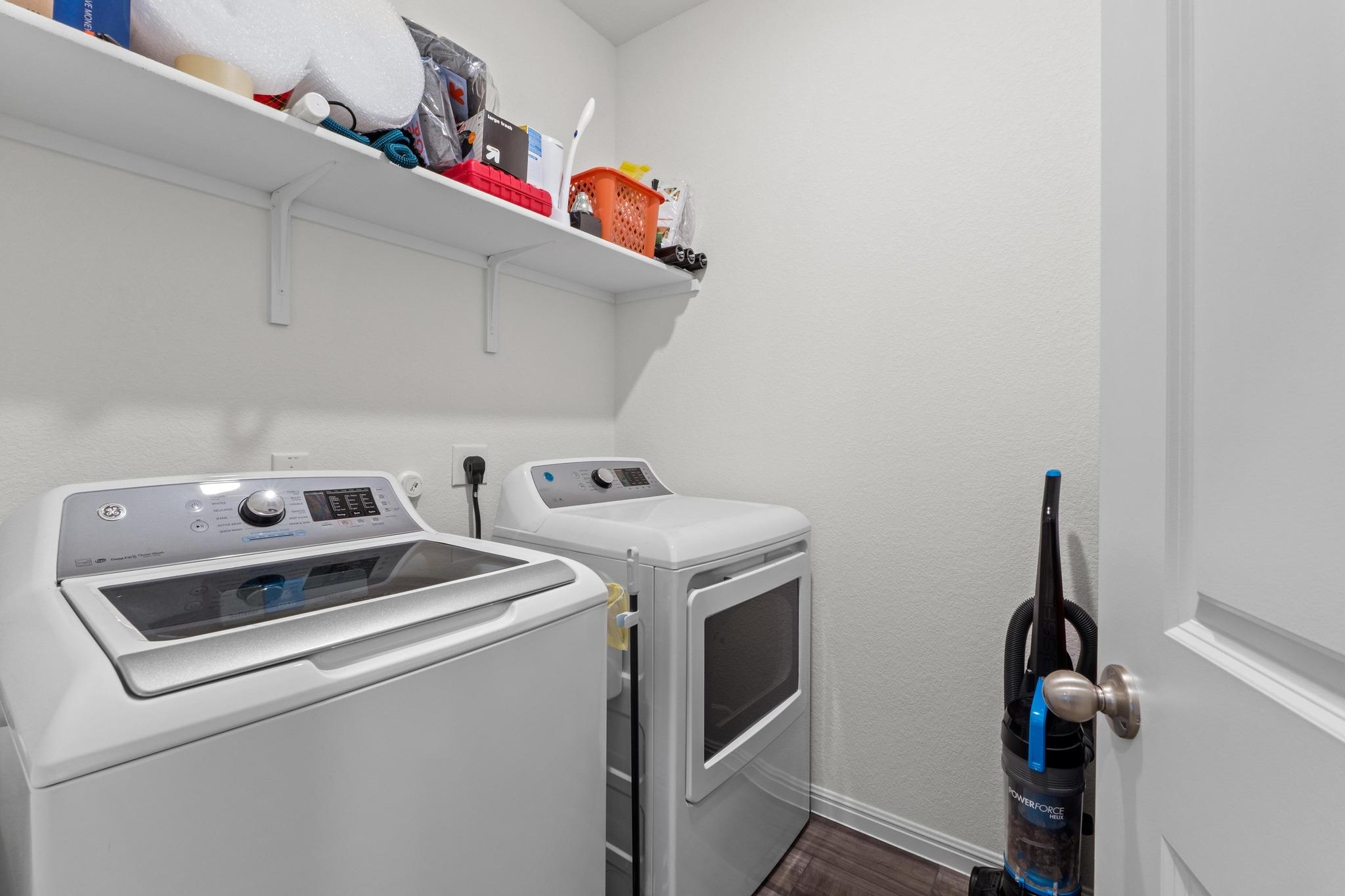 412 Gemsbok Rd, Hutto, TX 78634