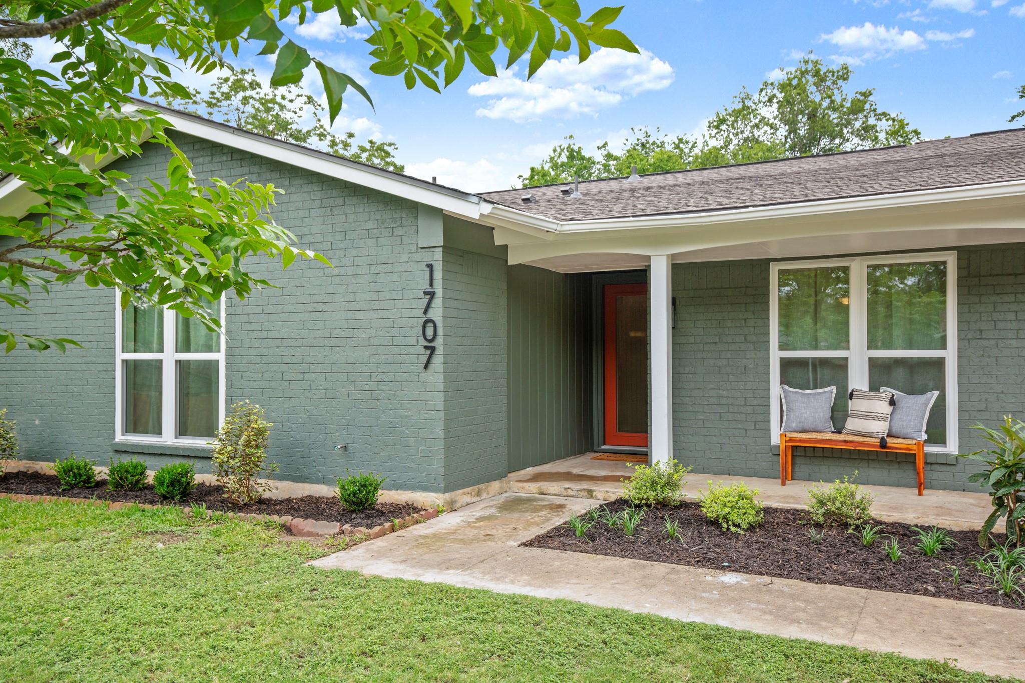 1707 Raven Dr, Austin, TX 78752