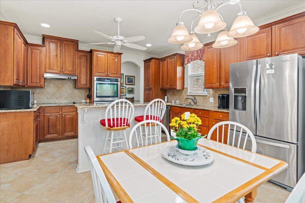 130 Cave Springs Dr, Wimberley, TX 78676