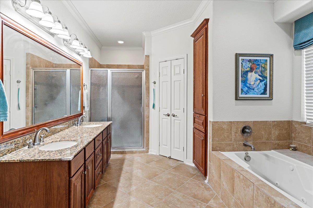 130 Cave Springs Dr, Wimberley, TX 78676