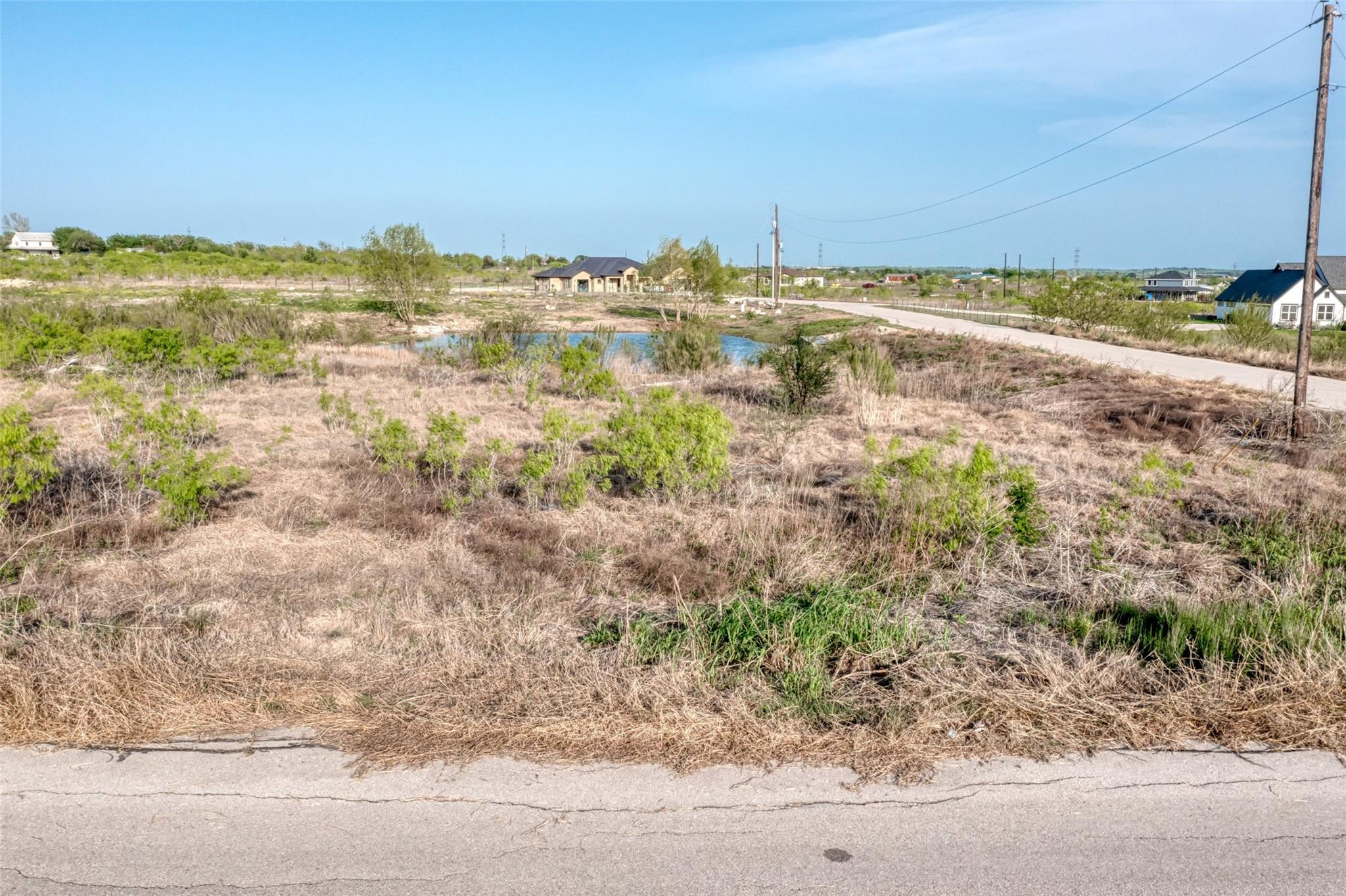 350 E Ridge Ln, Niederwald, TX 78640