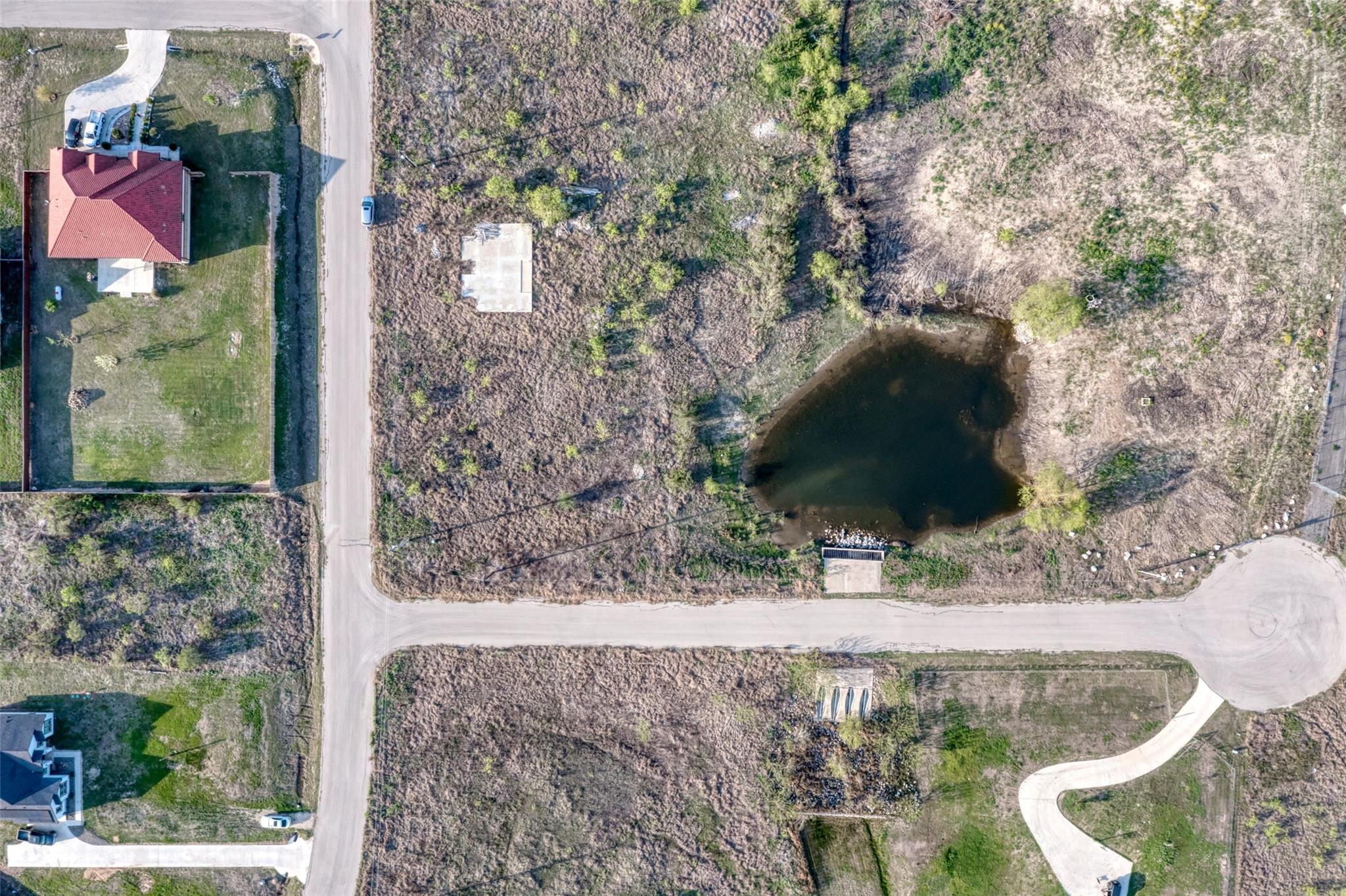 350 E Ridge Ln, Niederwald, TX 78640