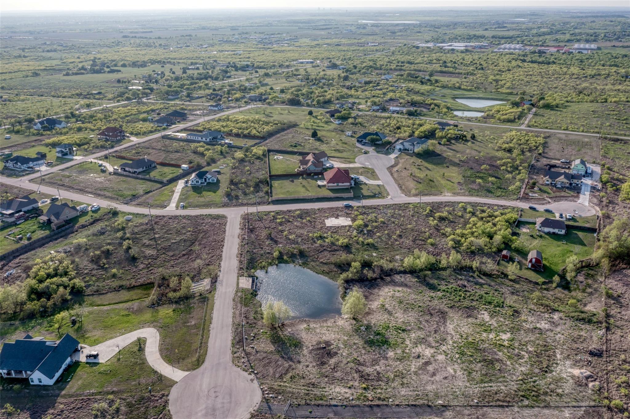 350 E Ridge Ln, Niederwald, TX 78640