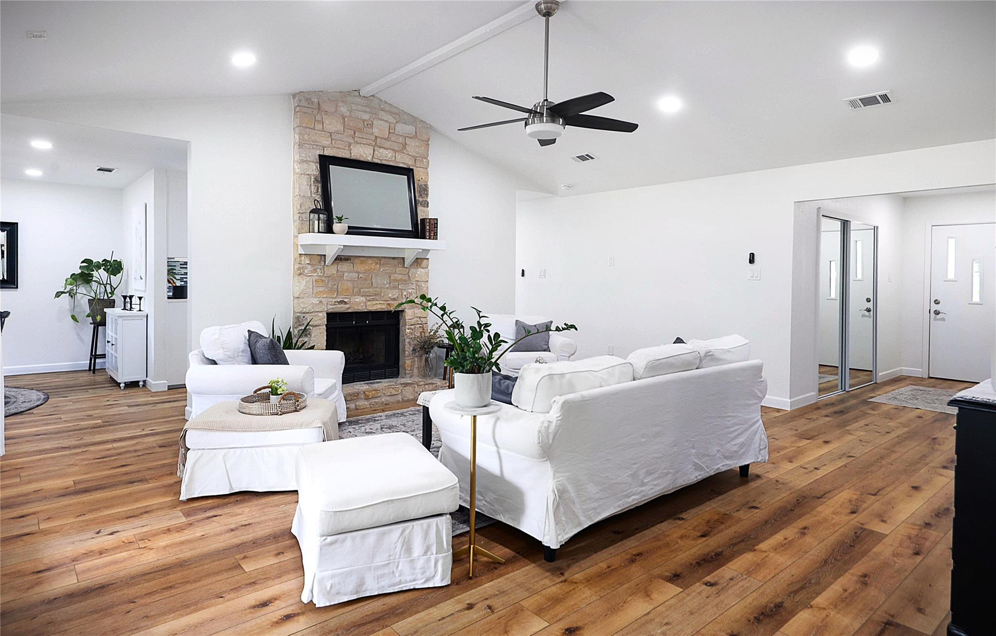 12300 CASSADY Dr, Austin, TX 78727