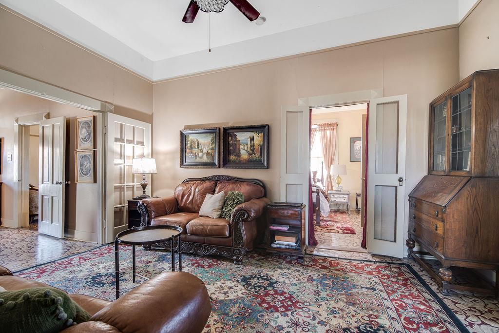 303 W Austin St, Fredericksburg, TX 78624