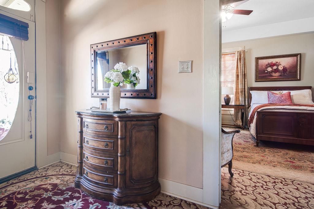 303 W Austin St, Fredericksburg, TX 78624