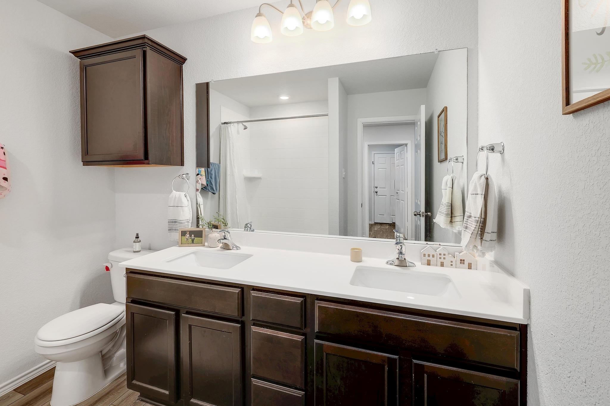 112 Taggart Trl, Jarrell, TX 76537