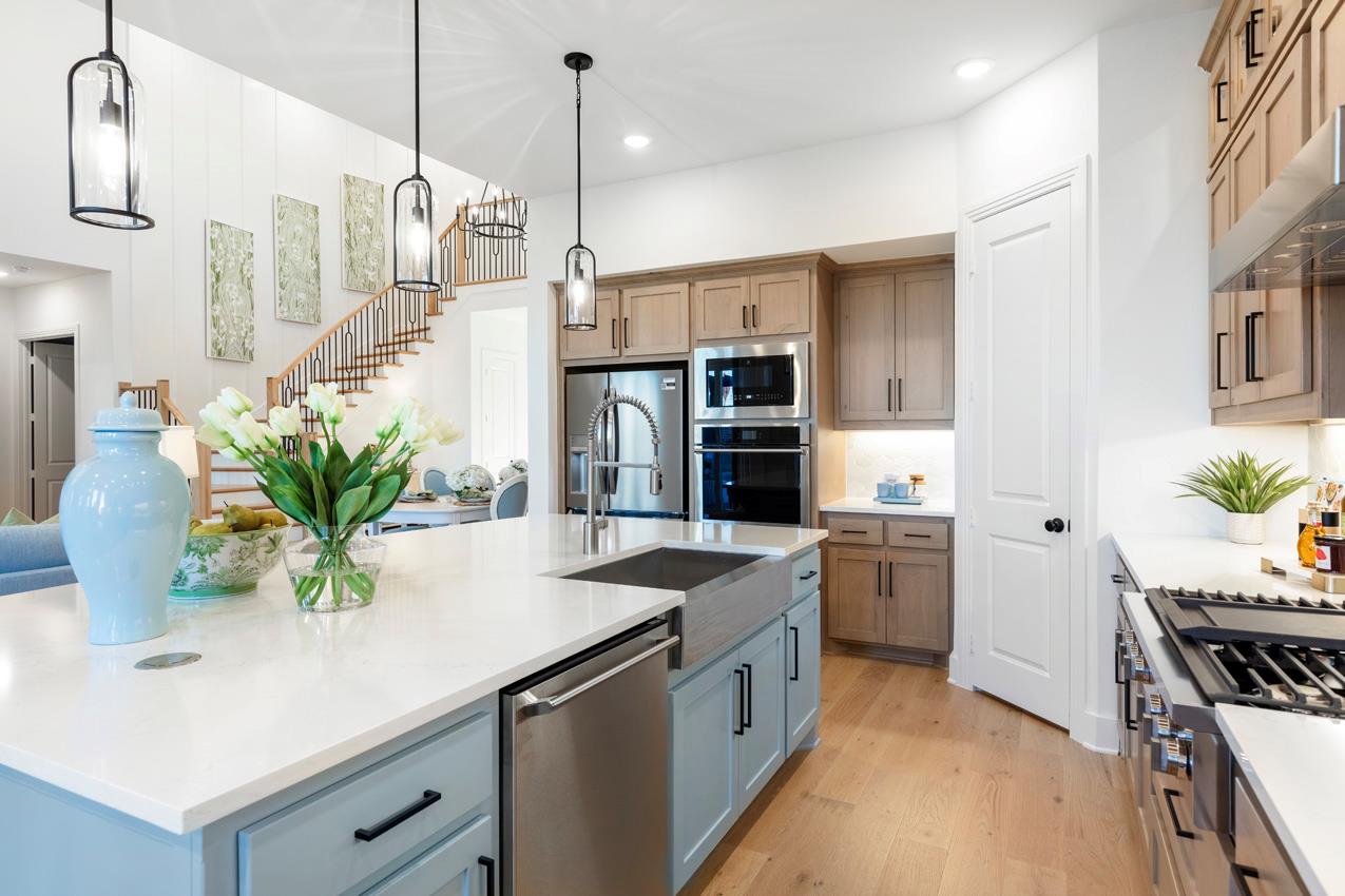 712 South Hemingway Loop, Liberty Hill, TX 78642