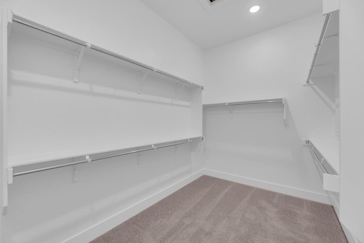 716 South Hemingway Loop, Liberty Hill, TX 78642