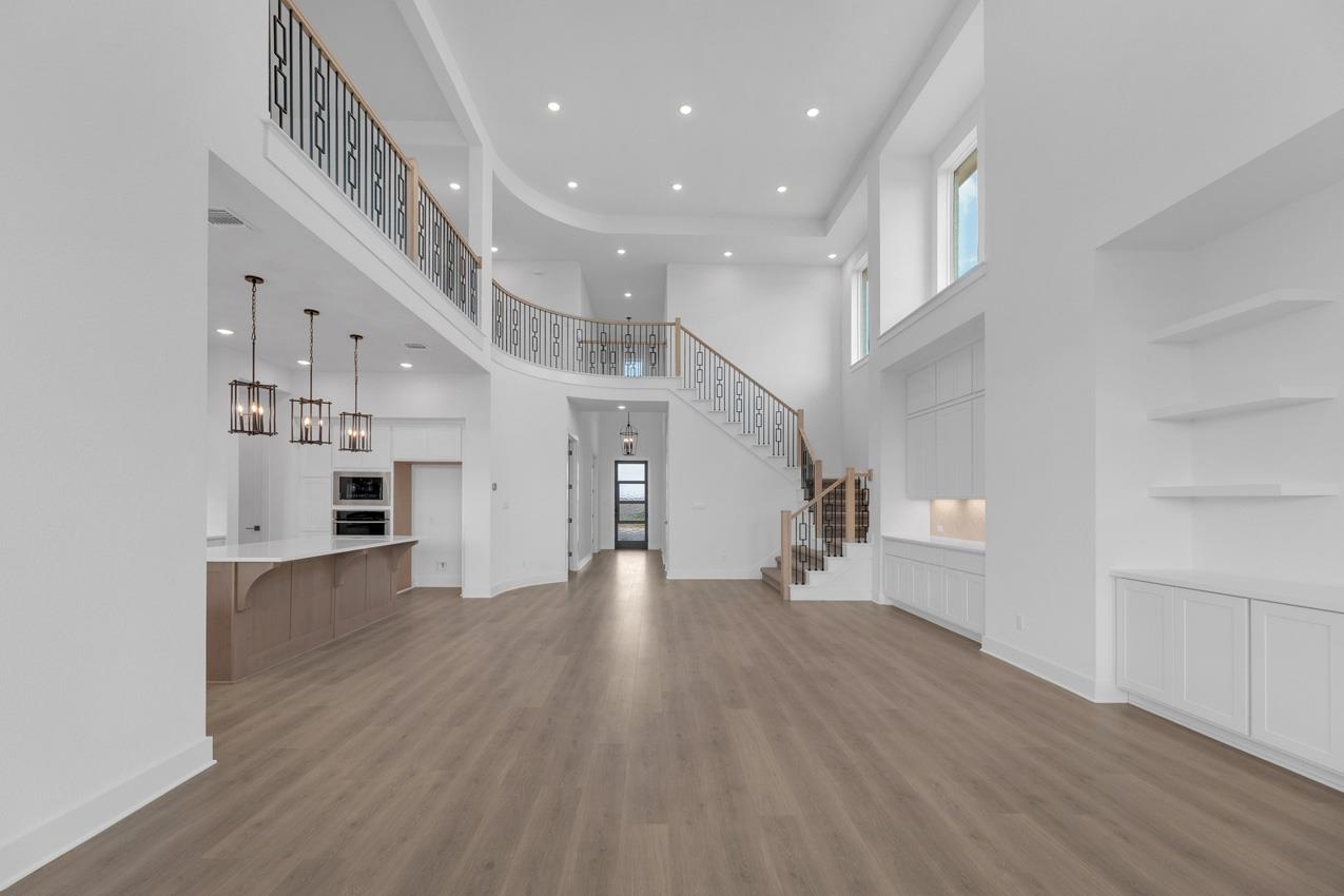 716 South Hemingway Loop, Liberty Hill, TX 78642