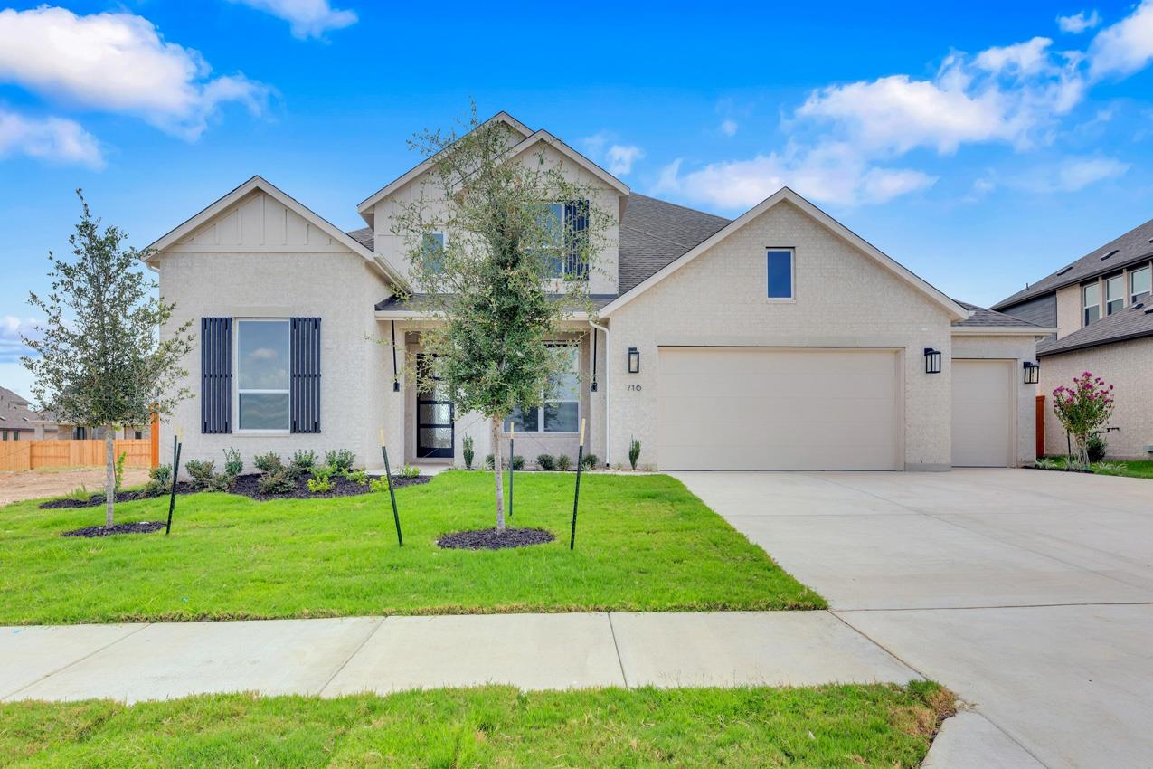 716 South Hemingway Loop, Liberty Hill, TX 78642
