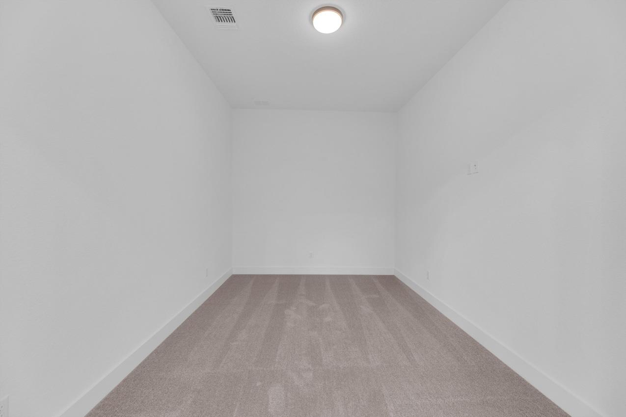 716 South Hemingway Loop, Liberty Hill, TX 78642