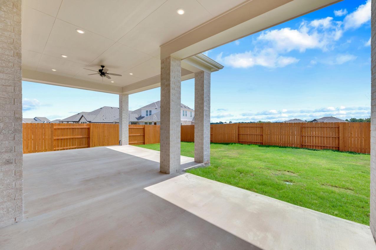 716 South Hemingway Loop, Liberty Hill, TX 78642