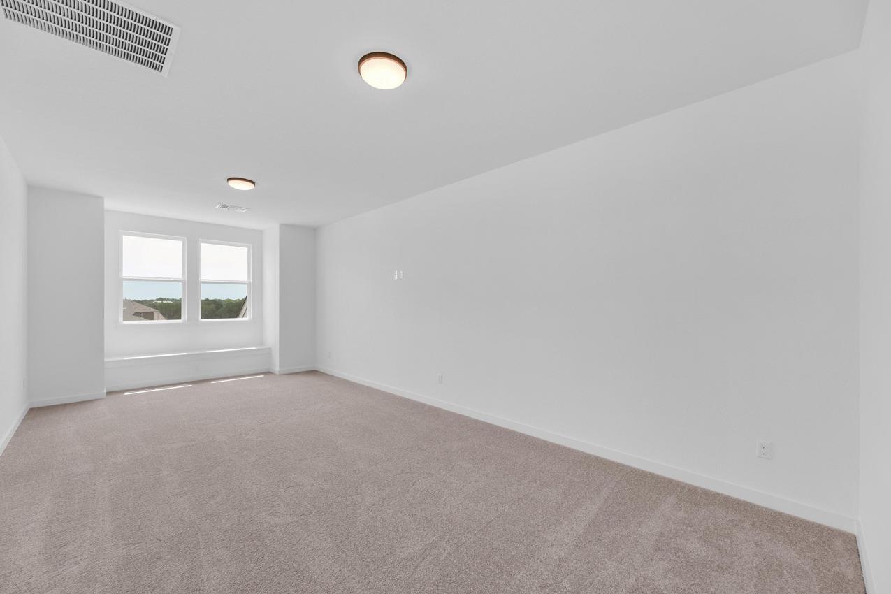 716 South Hemingway Loop, Liberty Hill, TX 78642