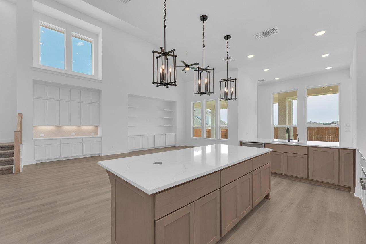 716 South Hemingway Loop, Liberty Hill, TX 78642