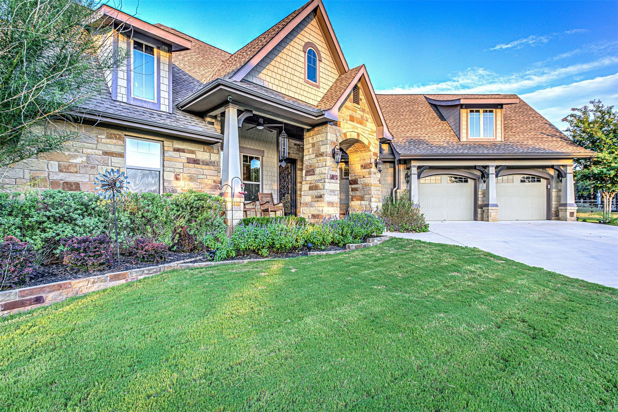 231 Old Tower Rd, Liberty Hill, TX 78642