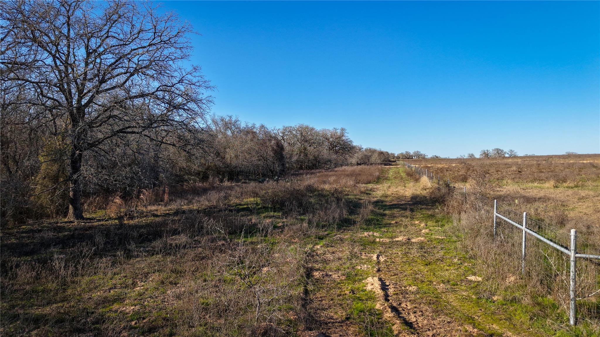 000 Cross Rd, Seguin, TX 78155