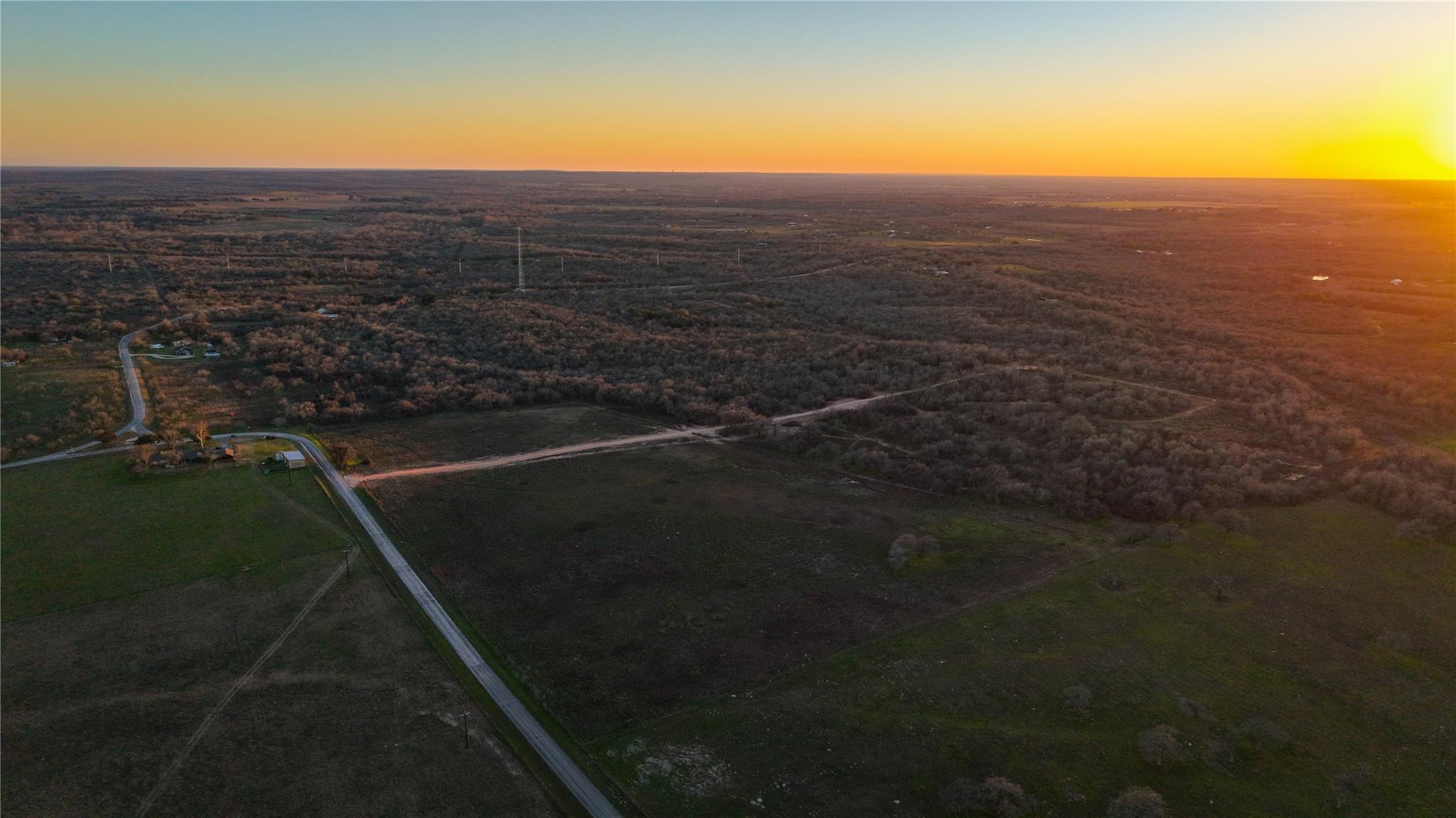 000 Cross Rd, Seguin, TX 78155