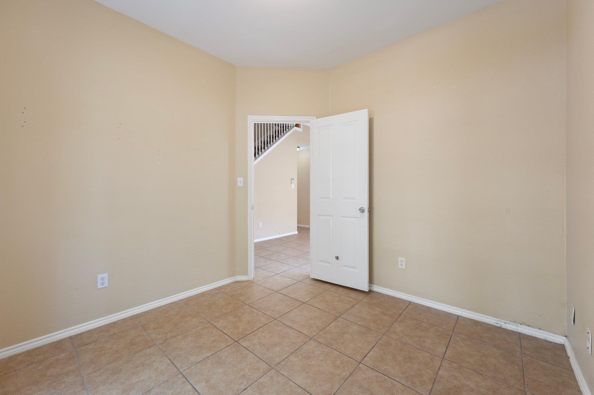 13321 Kirkglen Dr, Austin, TX 78727