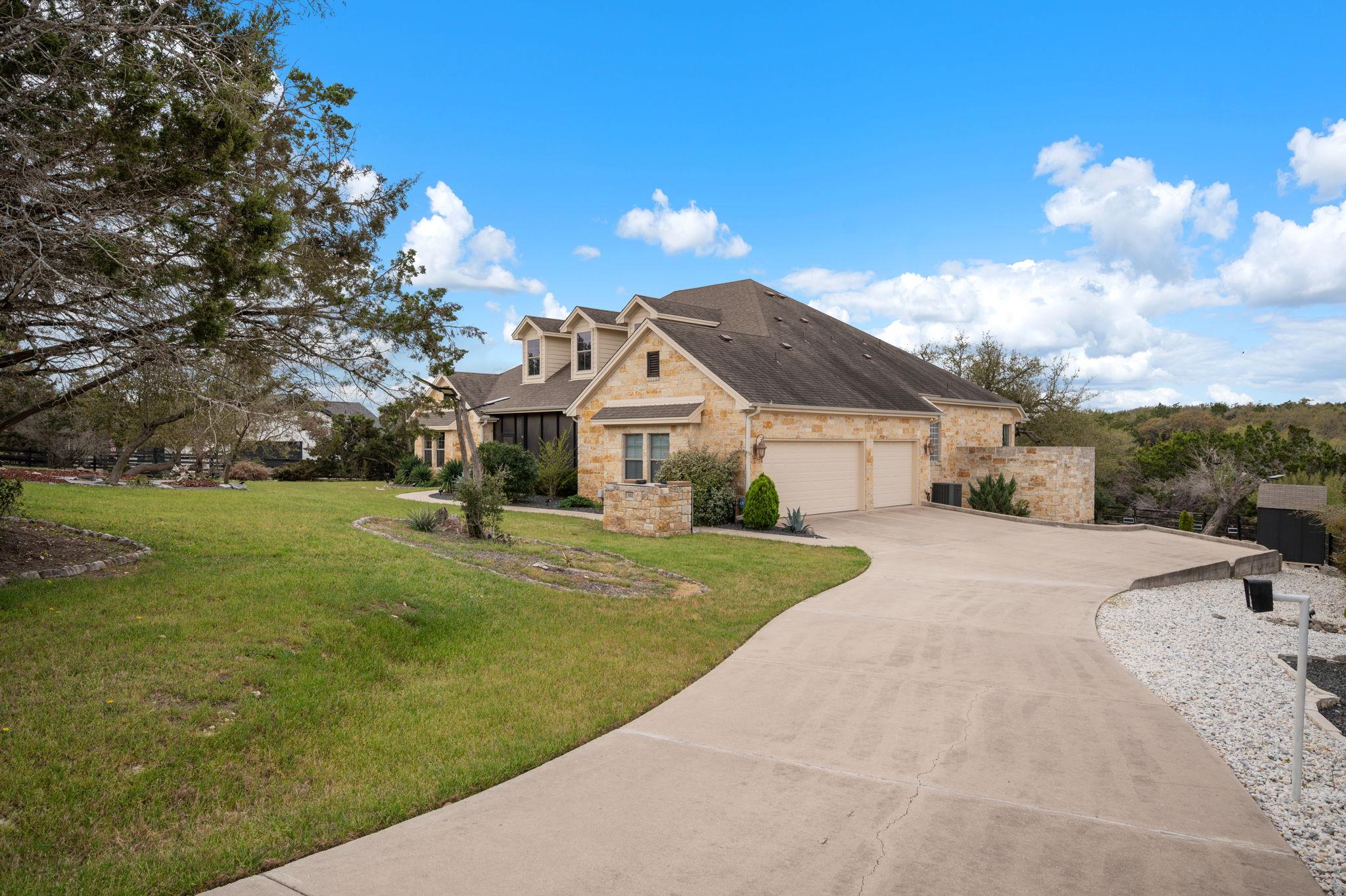 302 High Plains Dr, Dripping Springs, TX 78620