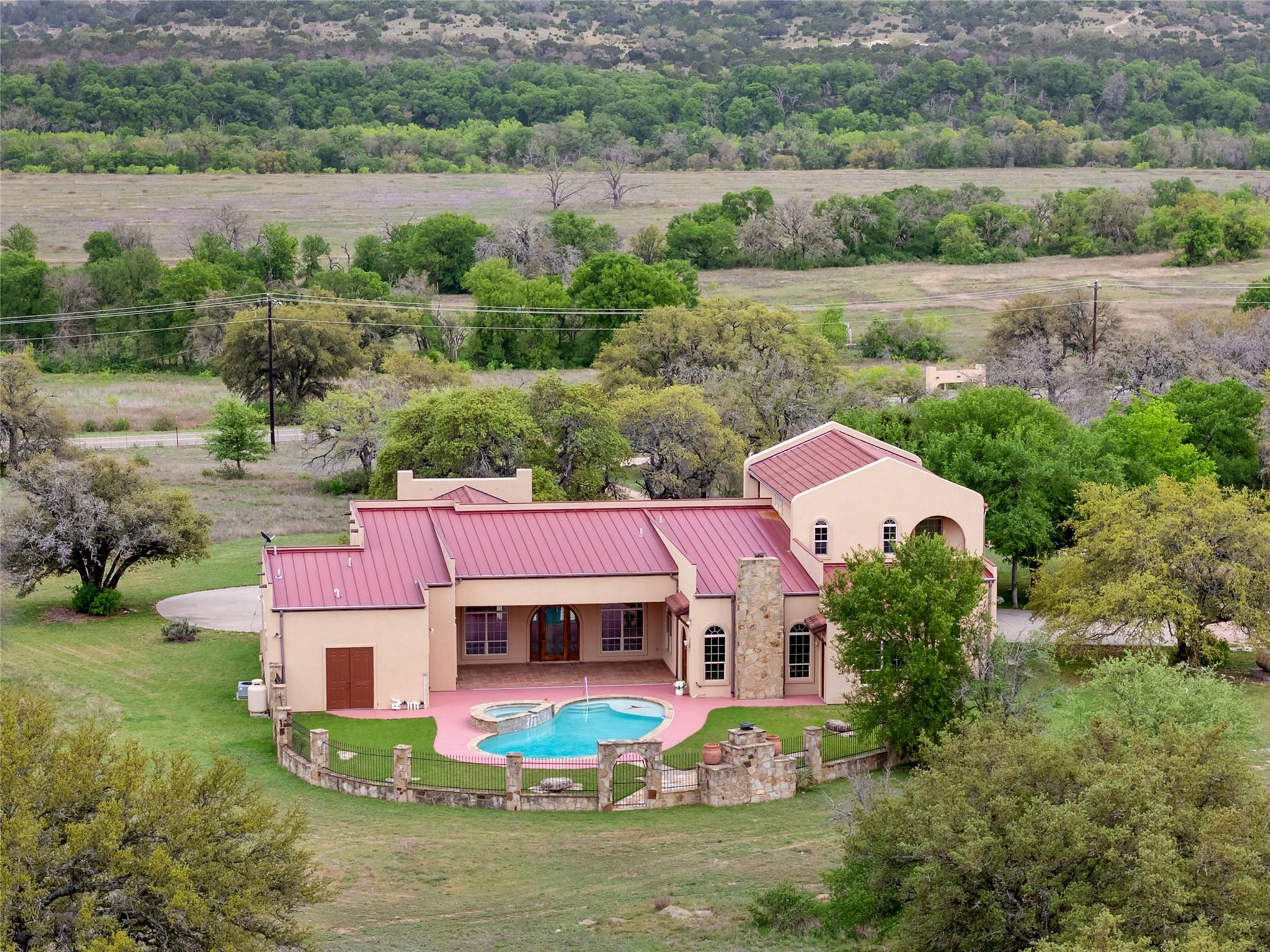 26008 Fm 963, Briggs, TX 78608