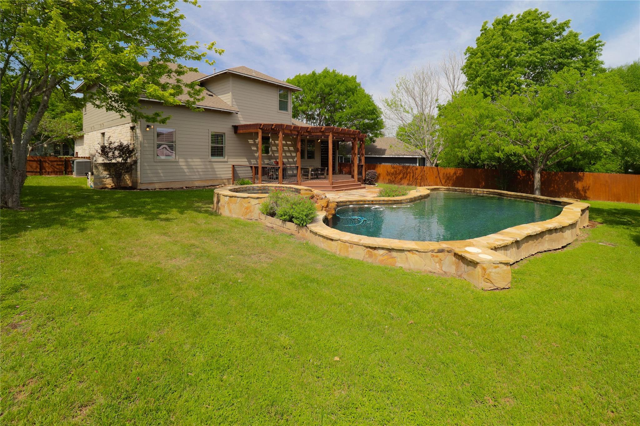 110 Chestnut Ct, Georgetown, TX 78633