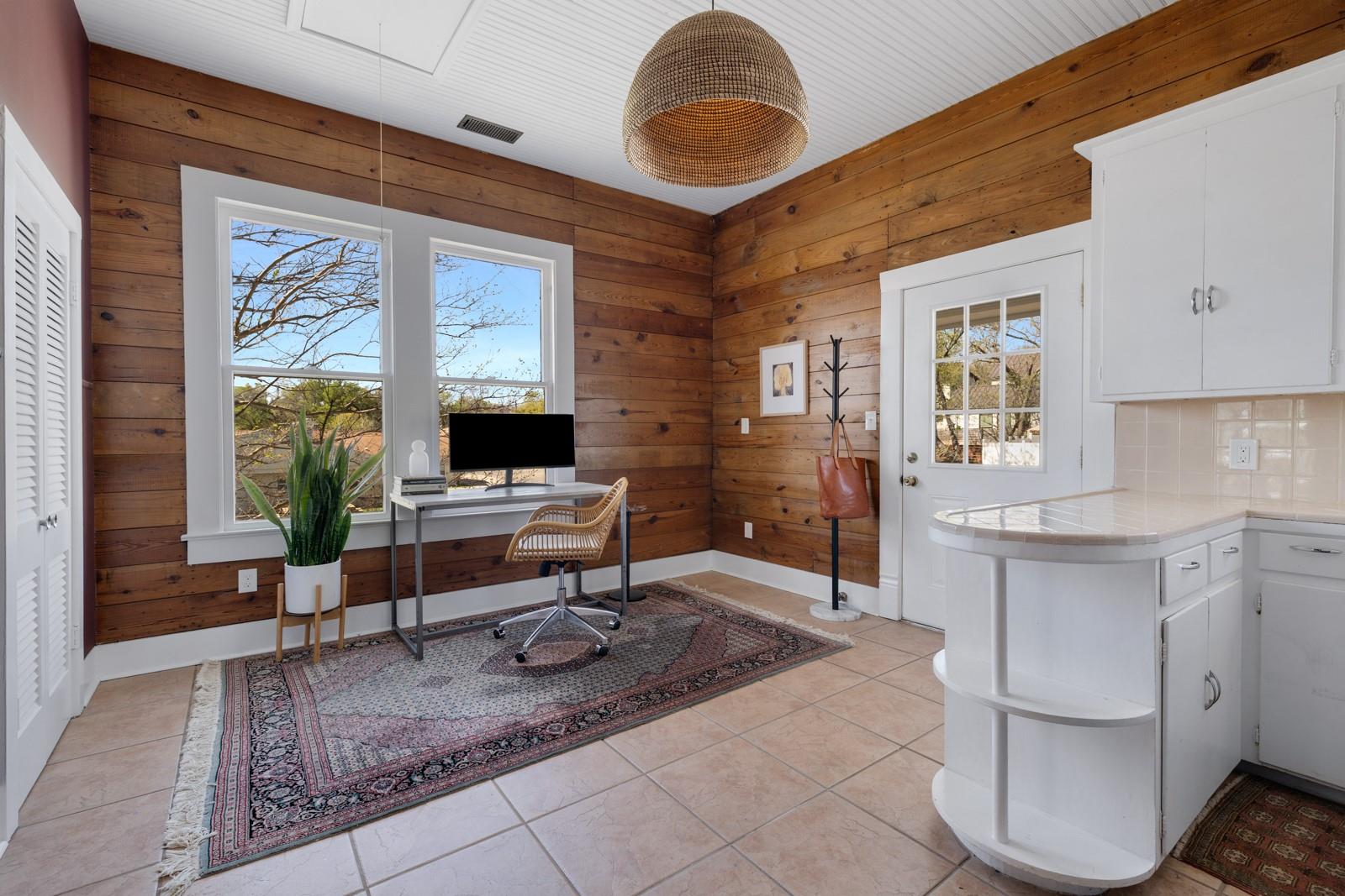 2124 Bluebonnet Ln, Austin, TX 78704