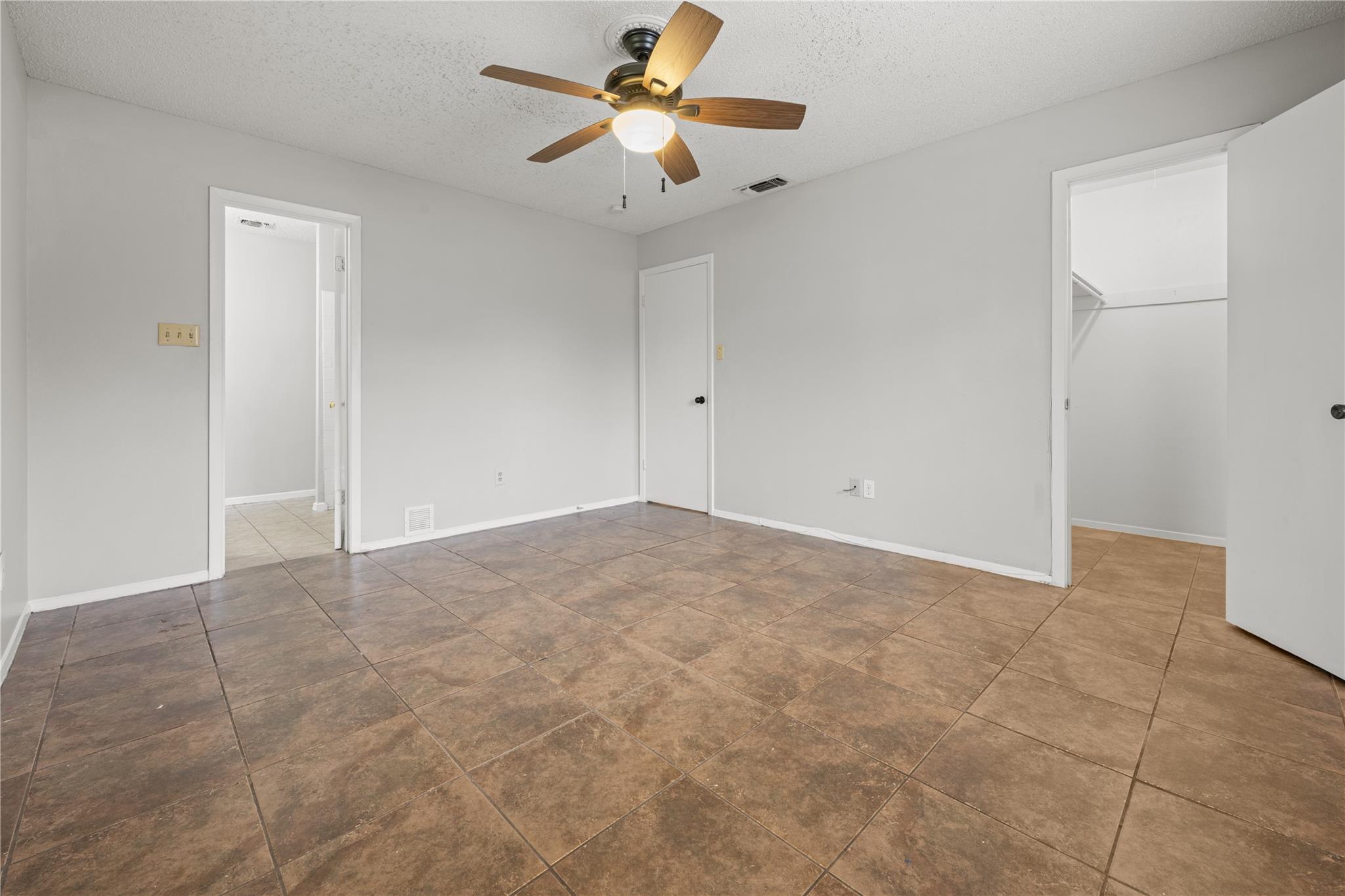 10301 Little Pebble Dr # B, Austin, TX 78758