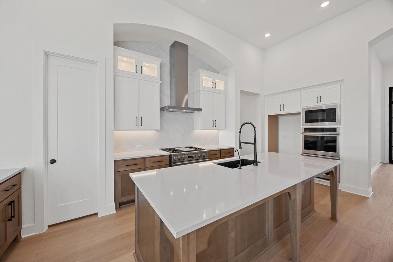 502 Irvine Cir, Liberty Hill, TX 78642