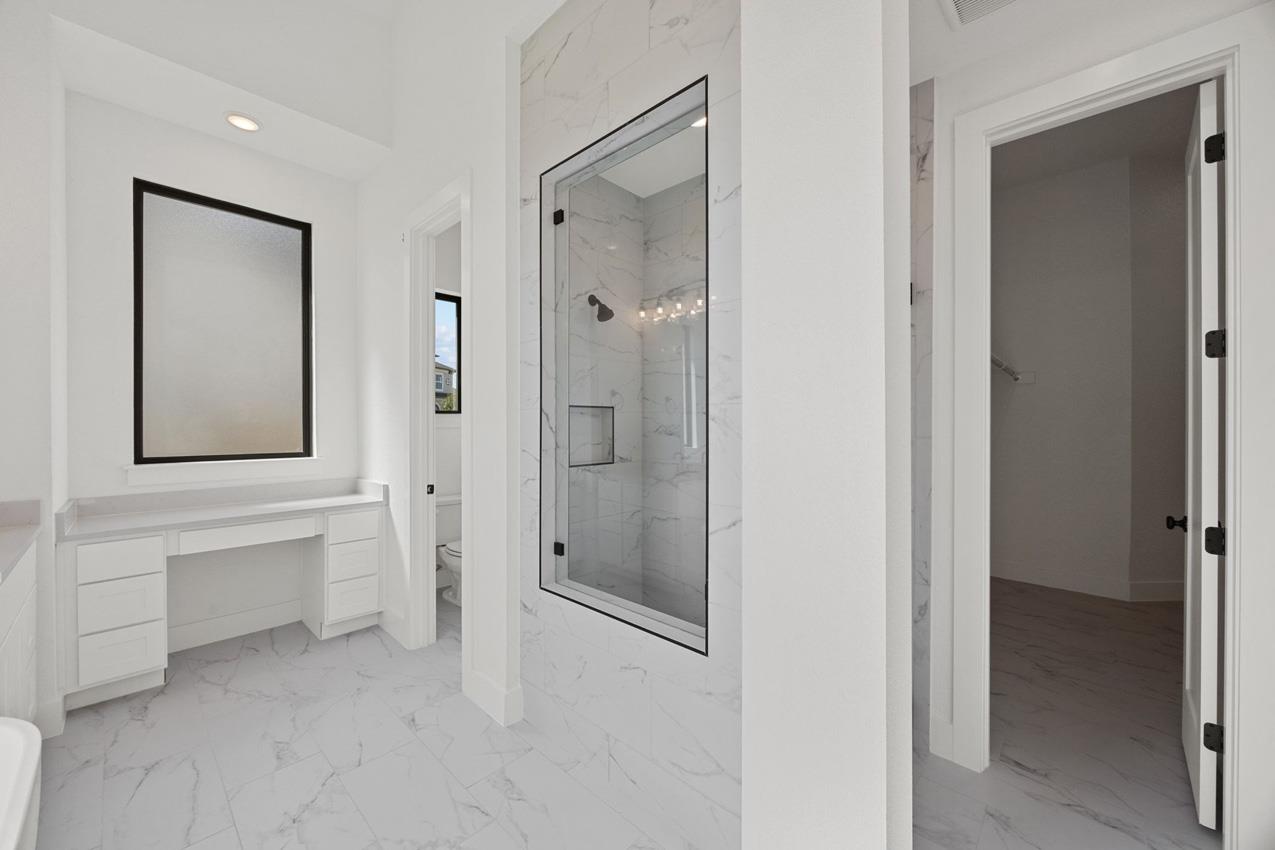 502 Irvine Cir, Liberty Hill, TX 78642