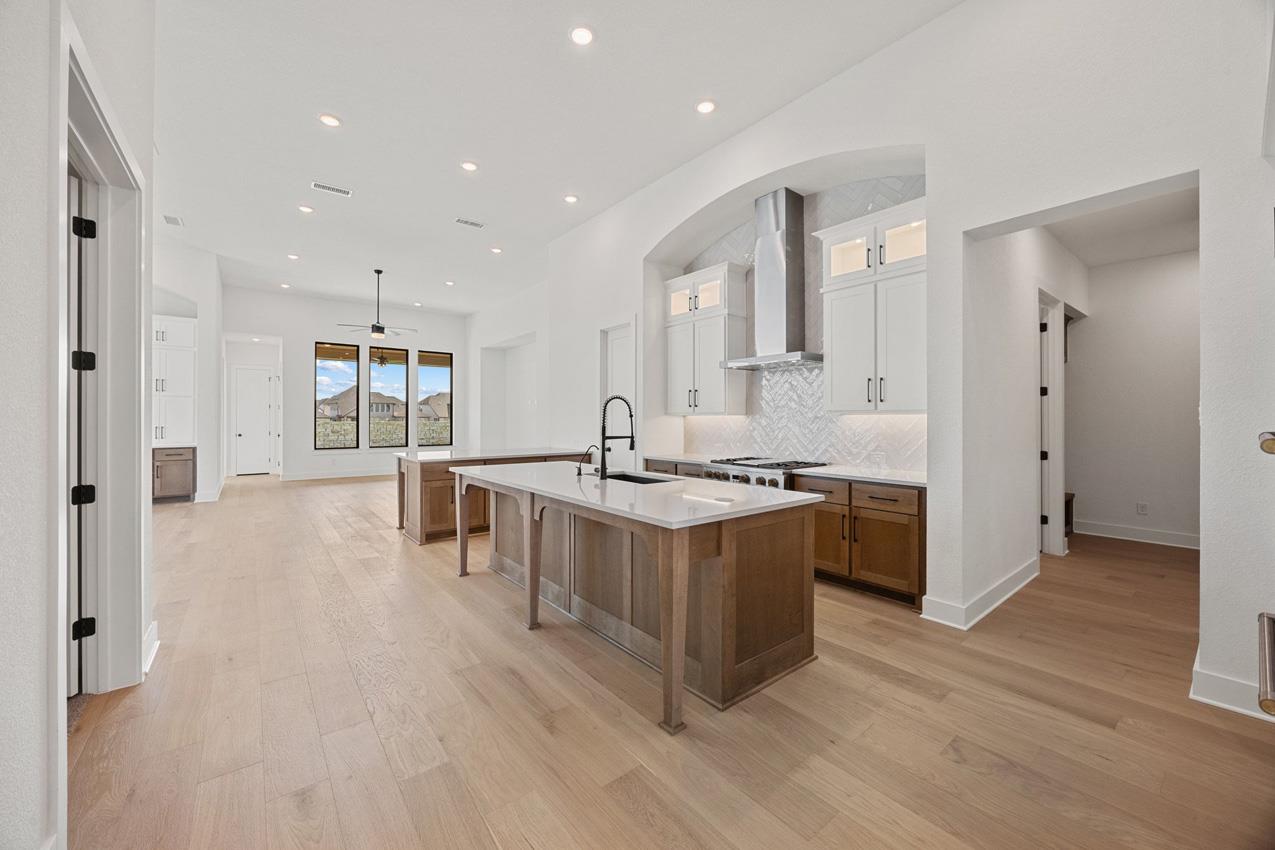 502 Irvine Cir, Liberty Hill, TX 78642