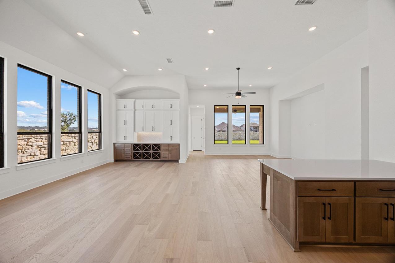 502 Irvine Cir, Liberty Hill, TX 78642