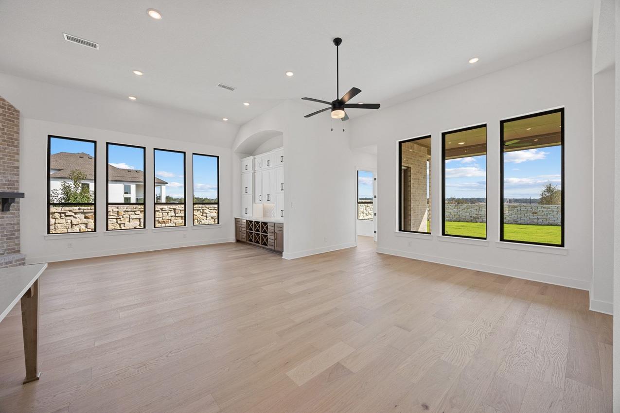 502 Irvine Cir, Liberty Hill, TX 78642