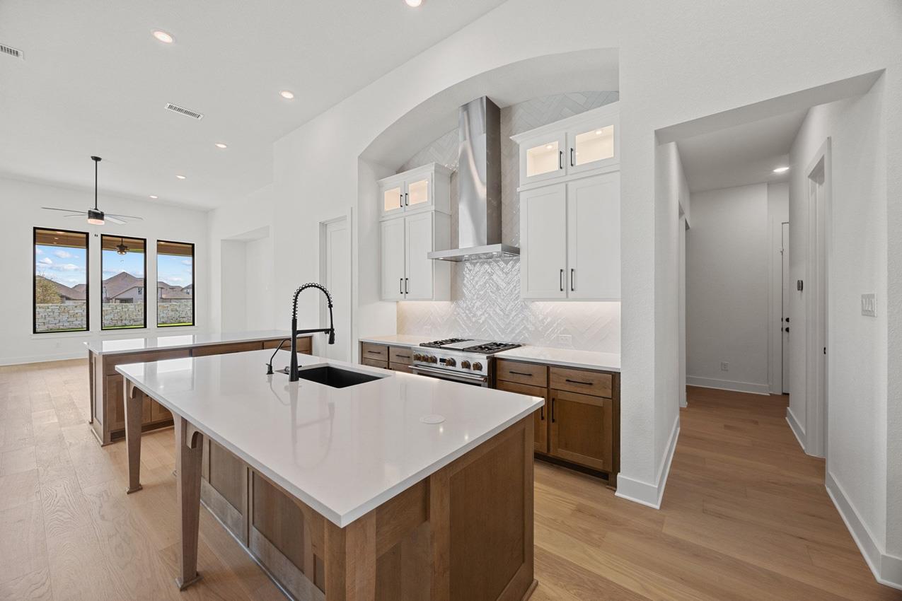 502 Irvine Cir, Liberty Hill, TX 78642