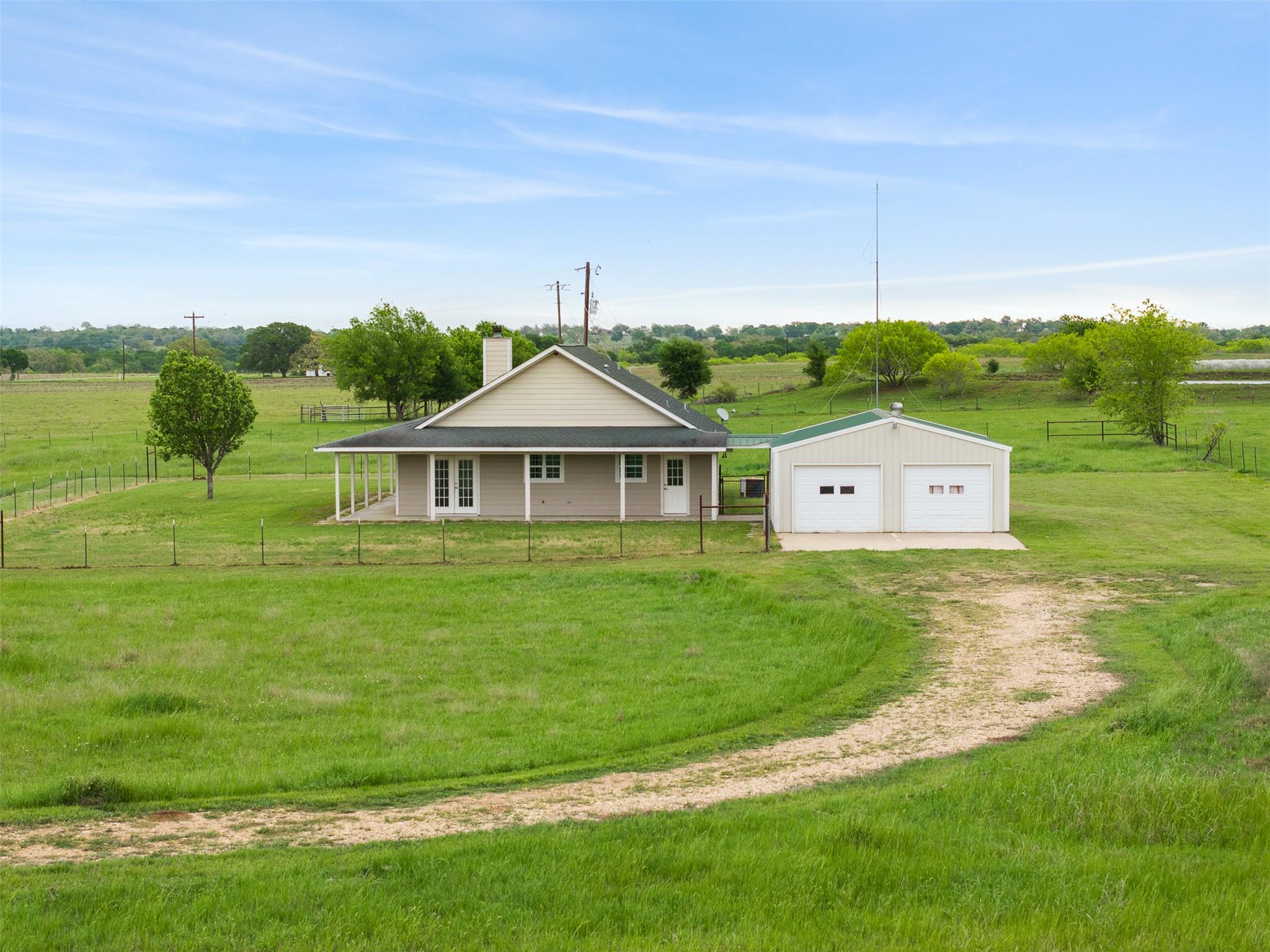 1234 County Road 135, Lincoln, TX 78948