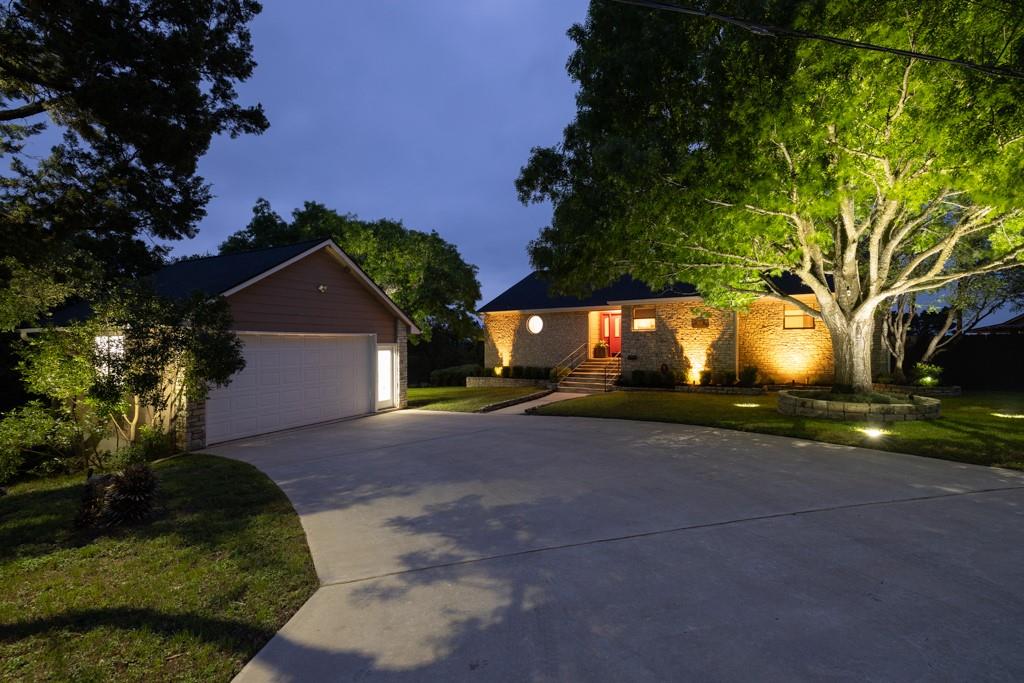 605 High Oaks Rd, Canyon Lake, TX 78133