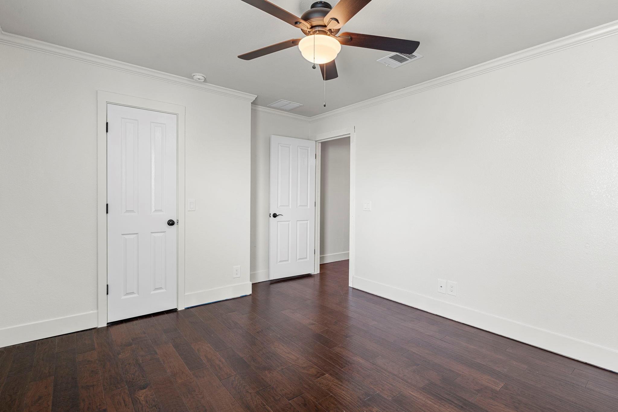 1290 Sweet Gum Dr, Kyle, TX 78640