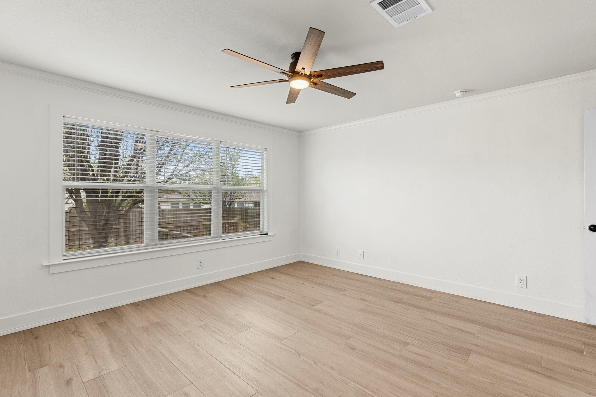 1290 Sweet Gum Dr, Kyle, TX 78640