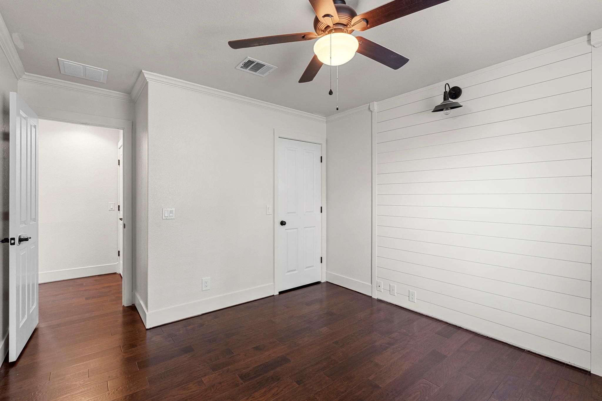 1290 Sweet Gum Dr, Kyle, TX 78640