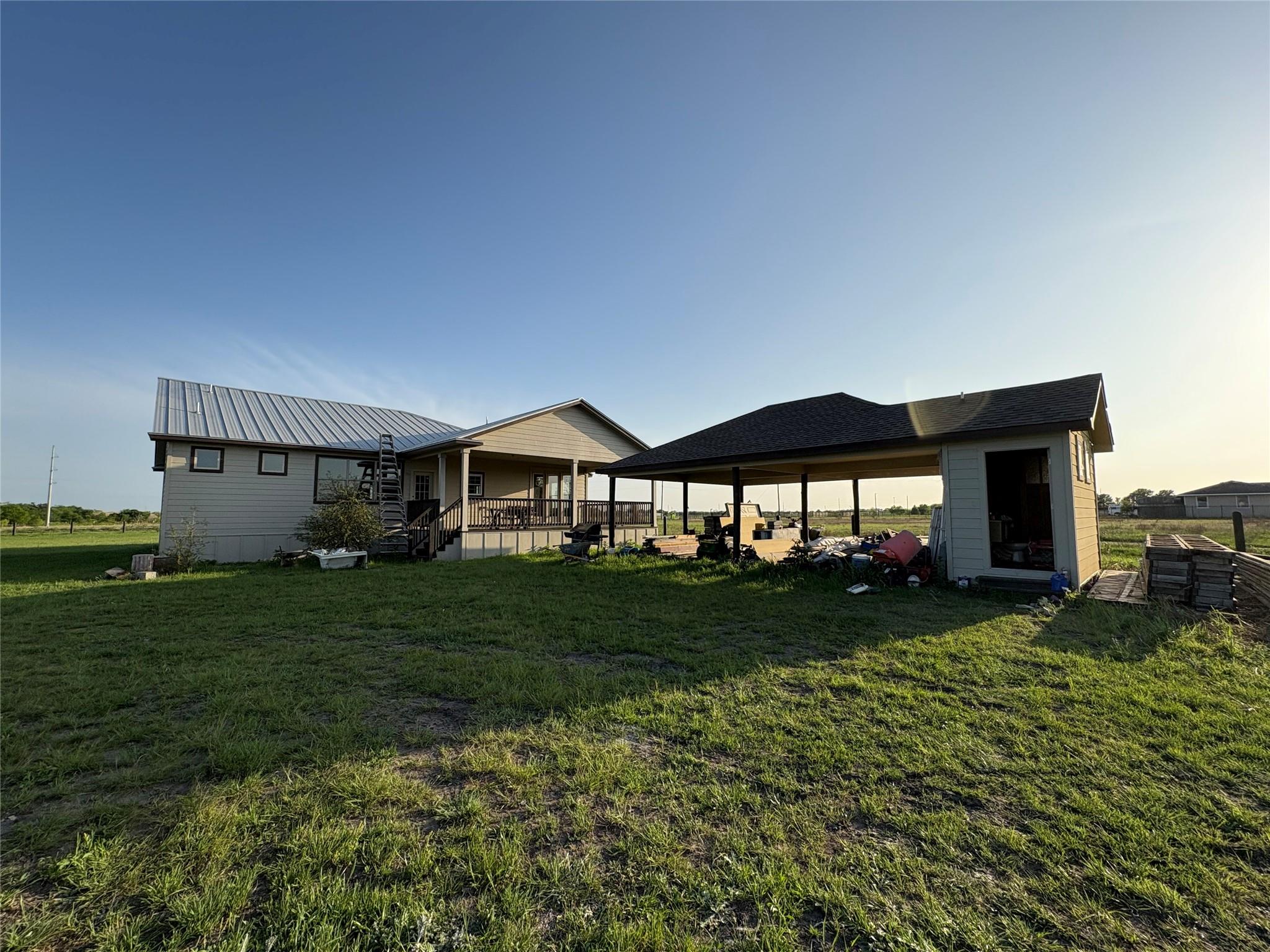 581 County Road 462, Elgin, TX 78621