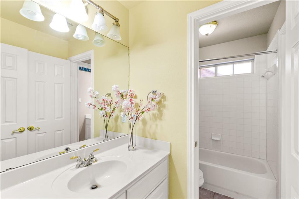 9413 Savannah Ridge Dr, Austin, TX 78726