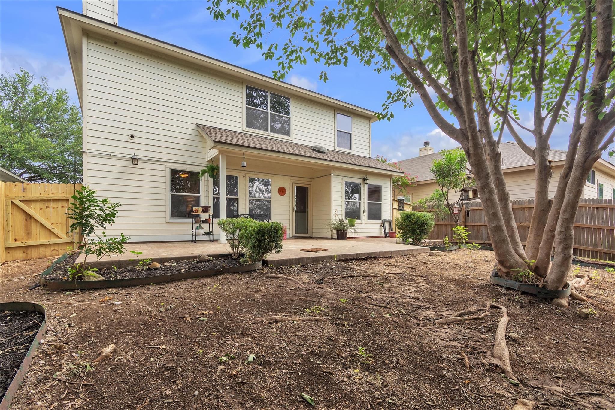 2101 Charlotte Estates Dr, Austin, TX 78744