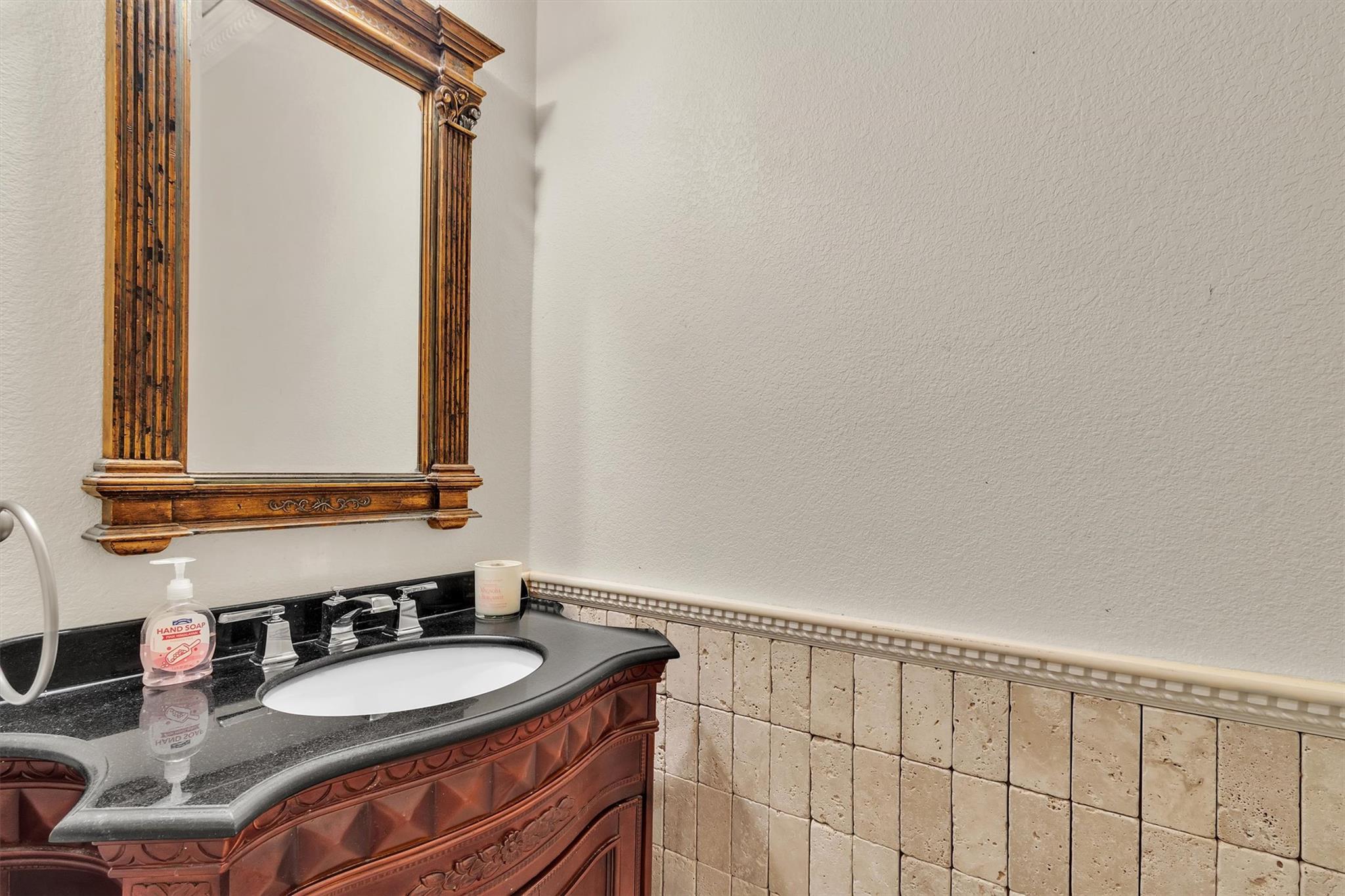 2101 Charlotte Estates Dr, Austin, TX 78744
