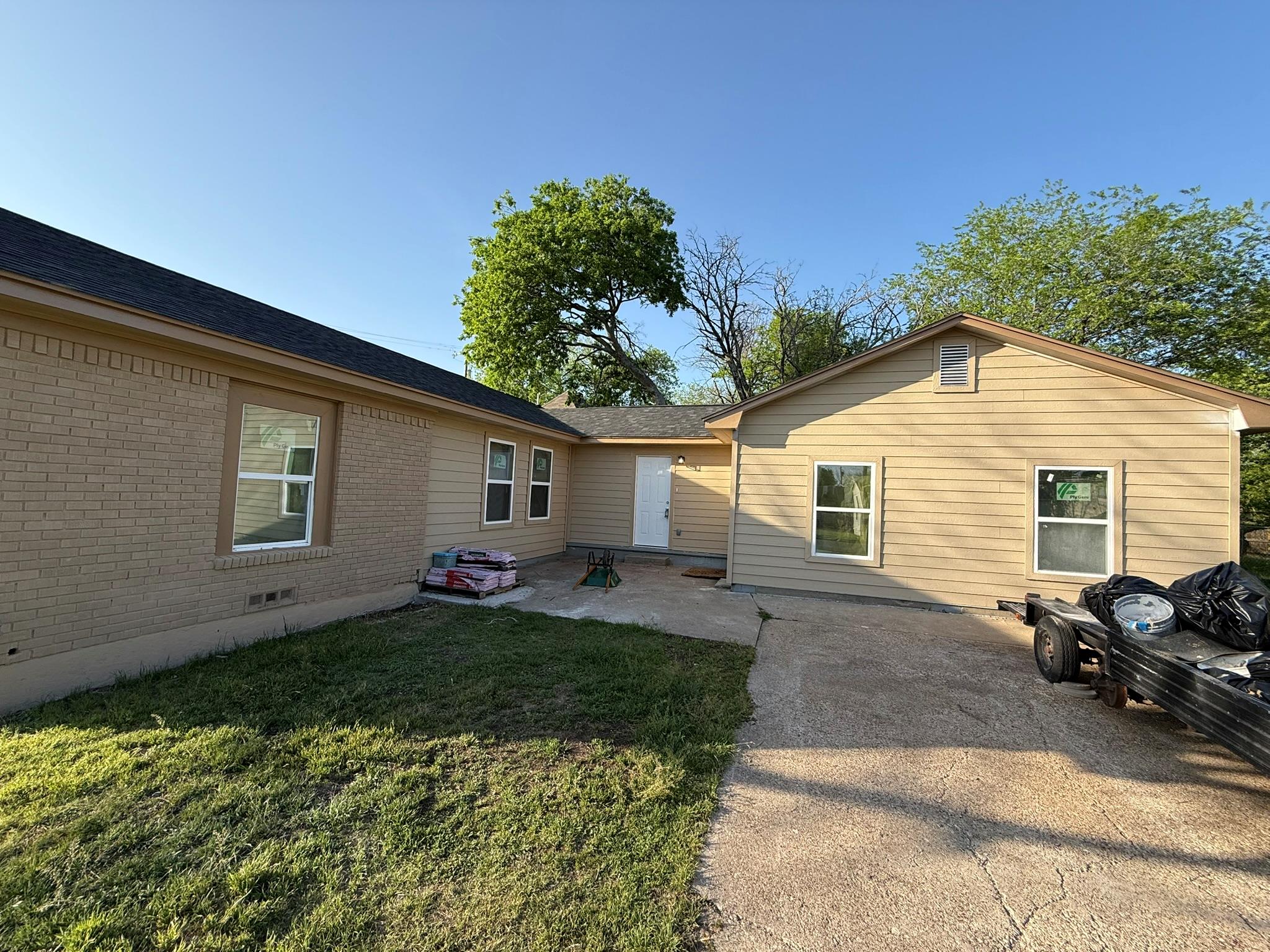 1300 N 2nd St, Killeen, TX 76541