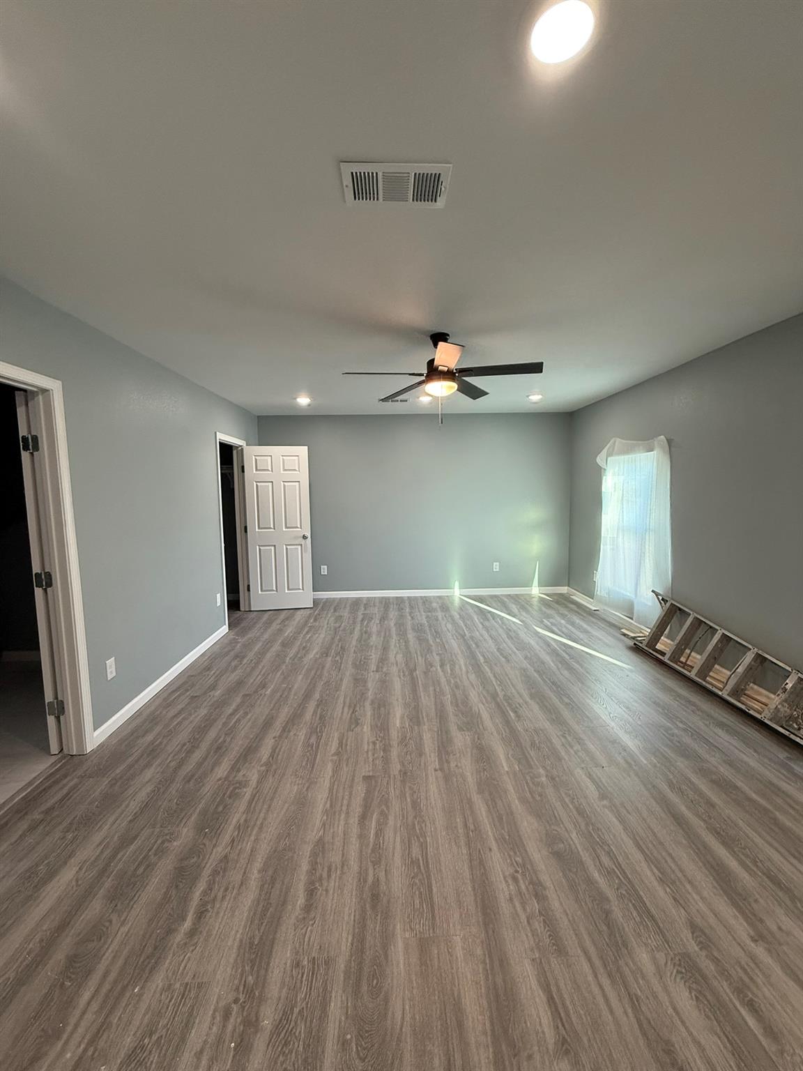 1300 N 2nd St, Killeen, TX 76541