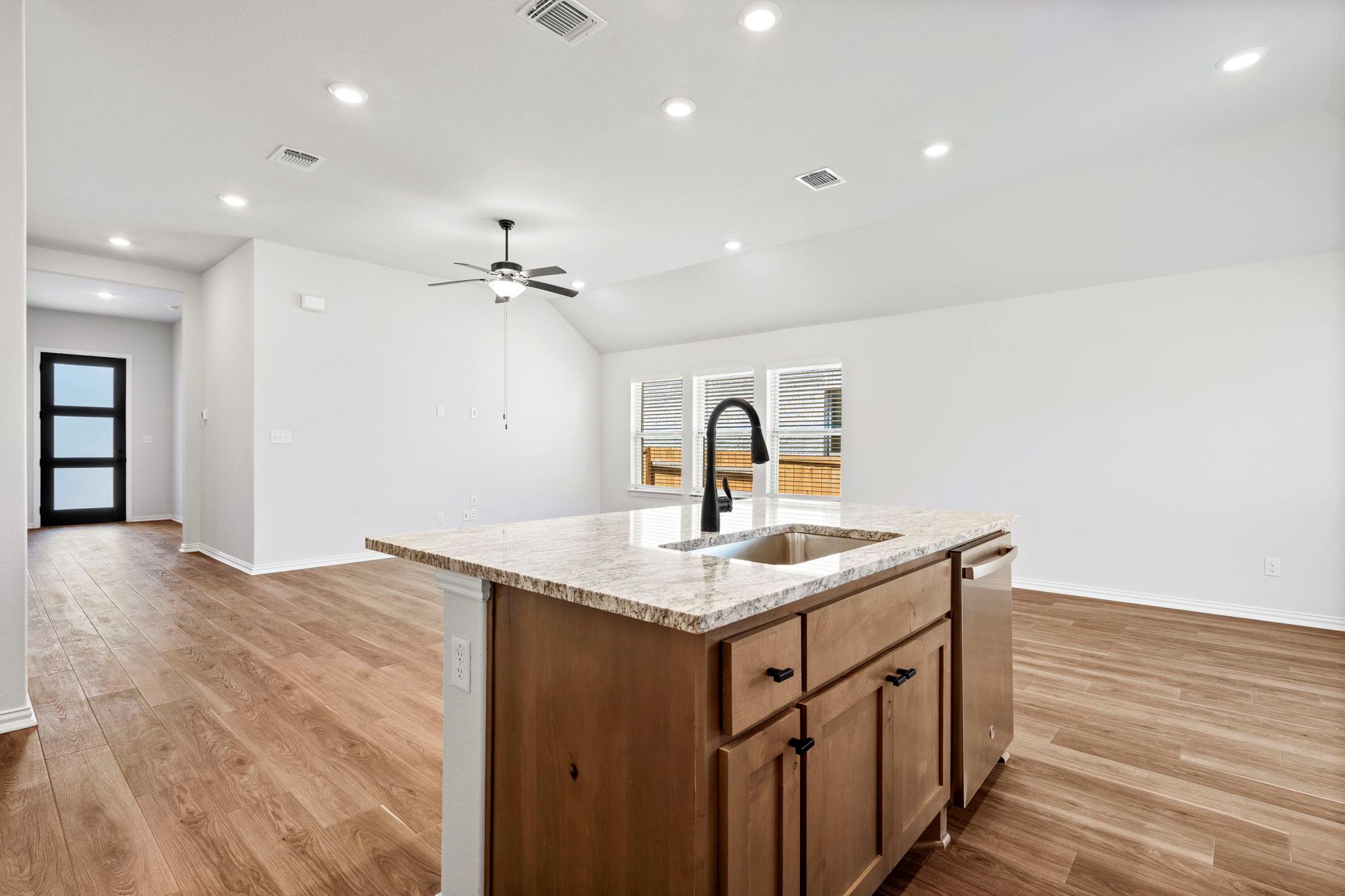 341 Fawn River Run, Kyle, TX 78640