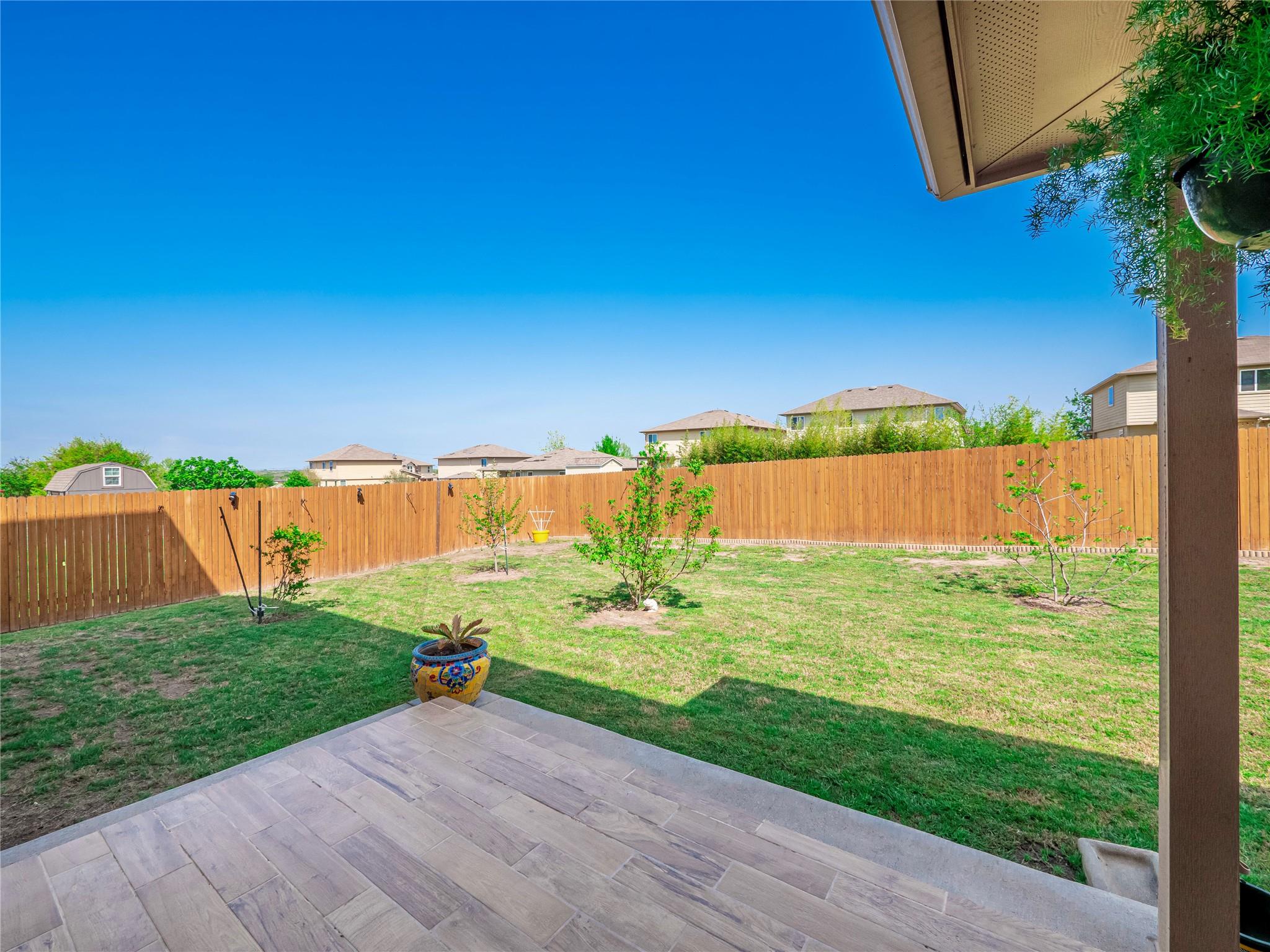 209 Frio River Trl, Hutto, TX 78634