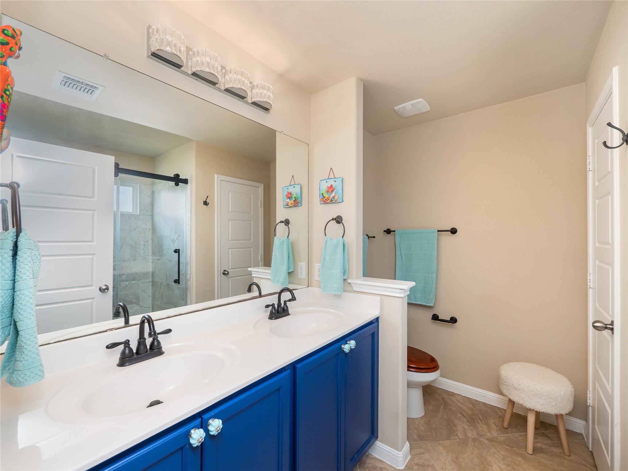 209 Frio River Trl, Hutto, TX 78634