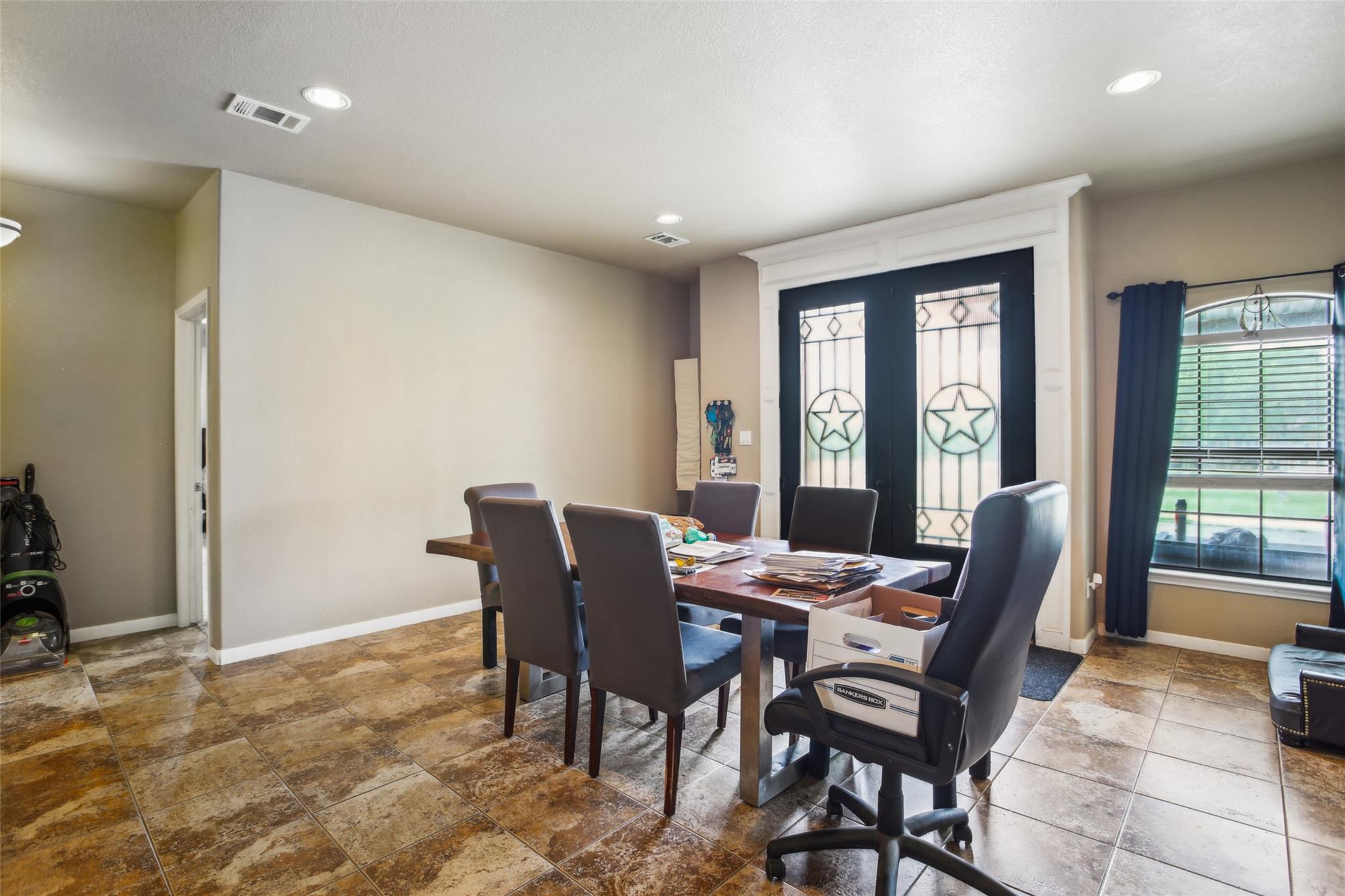 2300 Tumbleweed Trl, Dale, TX 78616