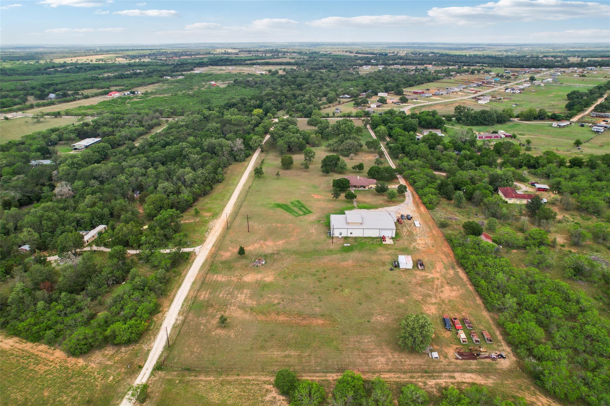 2300 Tumbleweed Trl, Dale, TX 78616